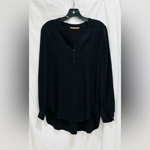 Hugo‎ Boss Women’s Black Blouse Long Sleeve  V-Neck  Size 2